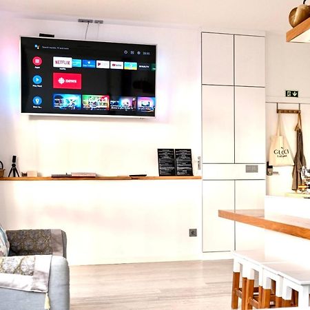 Cristalia,Roof Terrace In City Center, Garage, Netflix 75Inch Tv Funchal Dış mekan fotoğraf